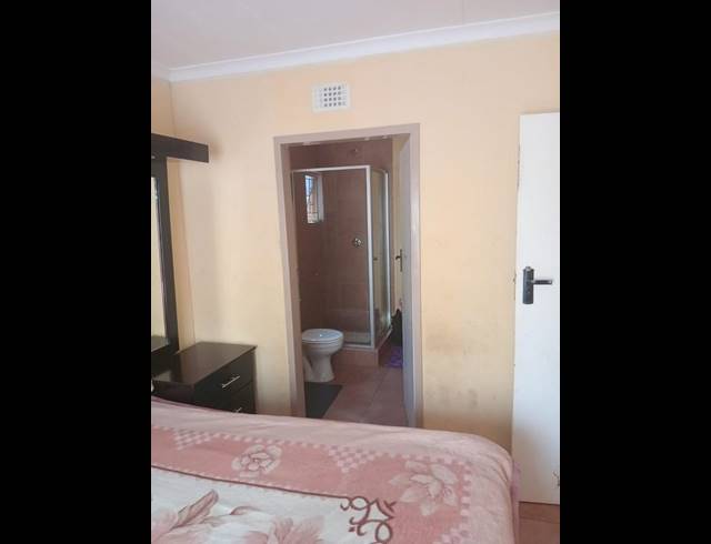 3 BEDROOM HOUSE FOR SALE IN SKY CITY